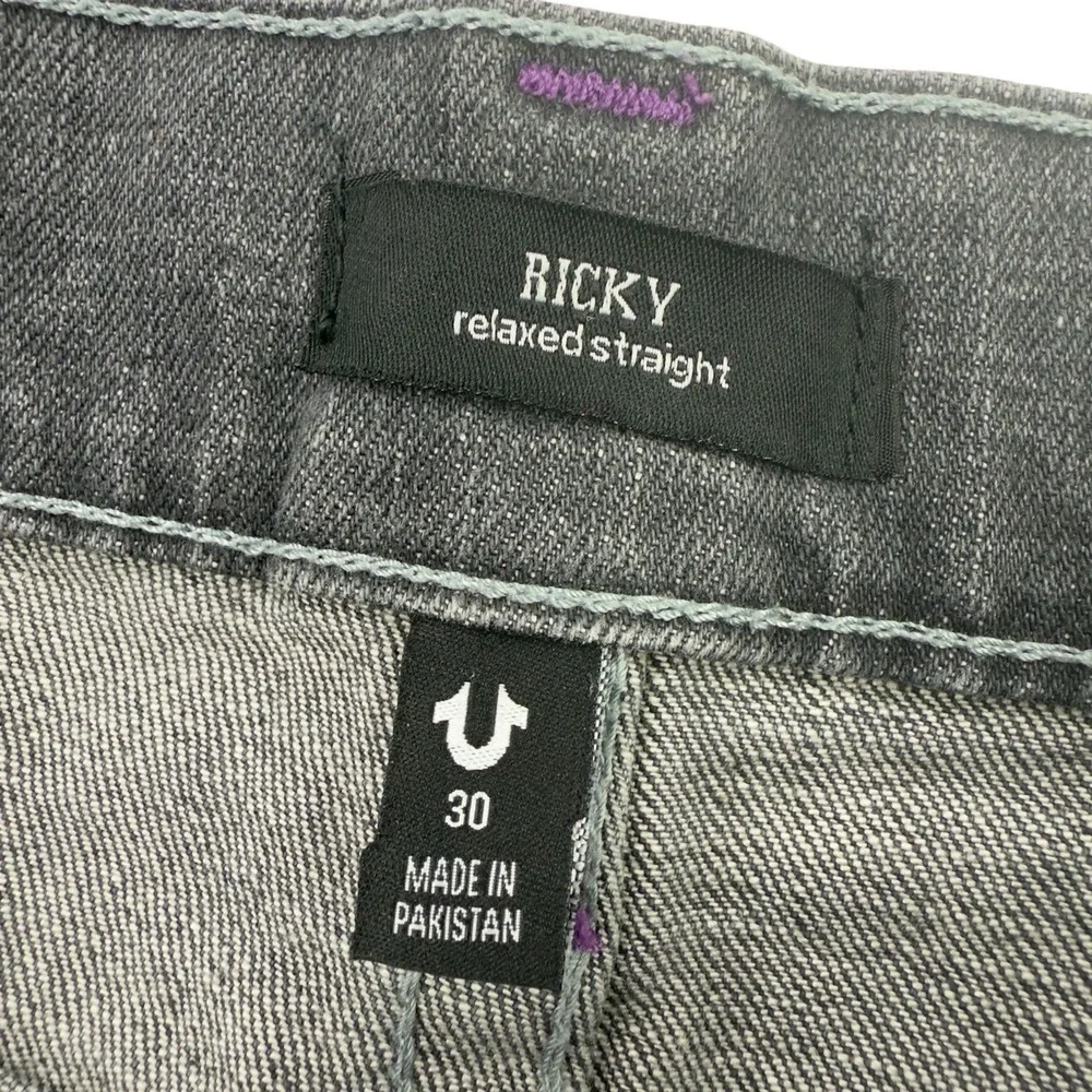 True Religion‎ Ricky Jeans Relaxed Straight Black Distressed Purple Stitch 30x35